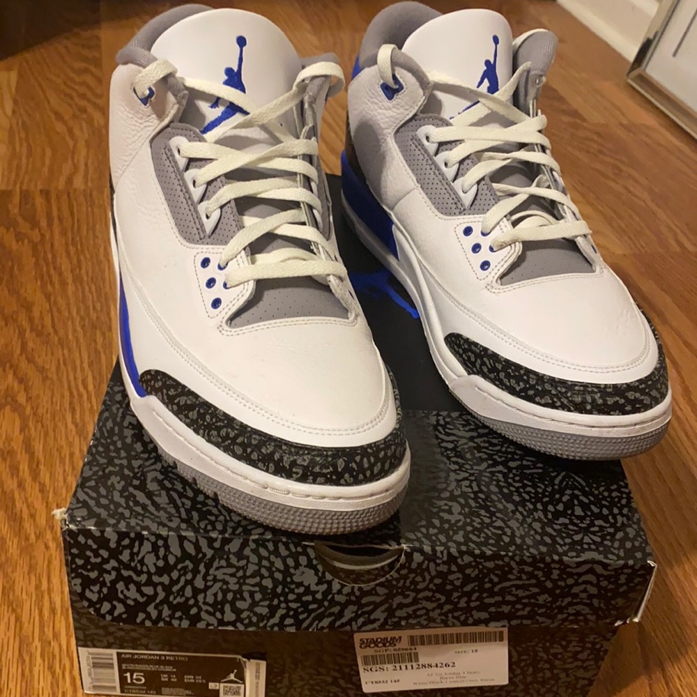 Classic *Air Jordan 3 Retro* White/ Racer Blue- Black